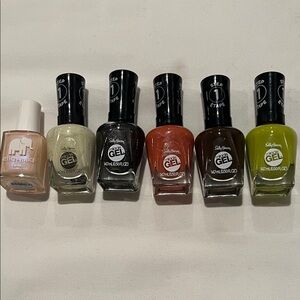 Sally Hansen Gel Nail Polish Set